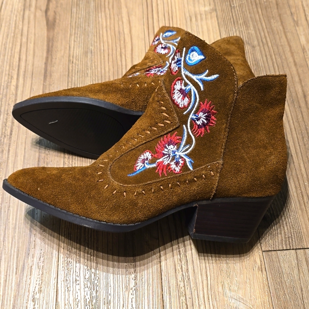 CARLOS Vivian Embroidered Suede Ankle Boots Womens Sz 7.5 Brown Carlos Santana - Picture 3 of 6